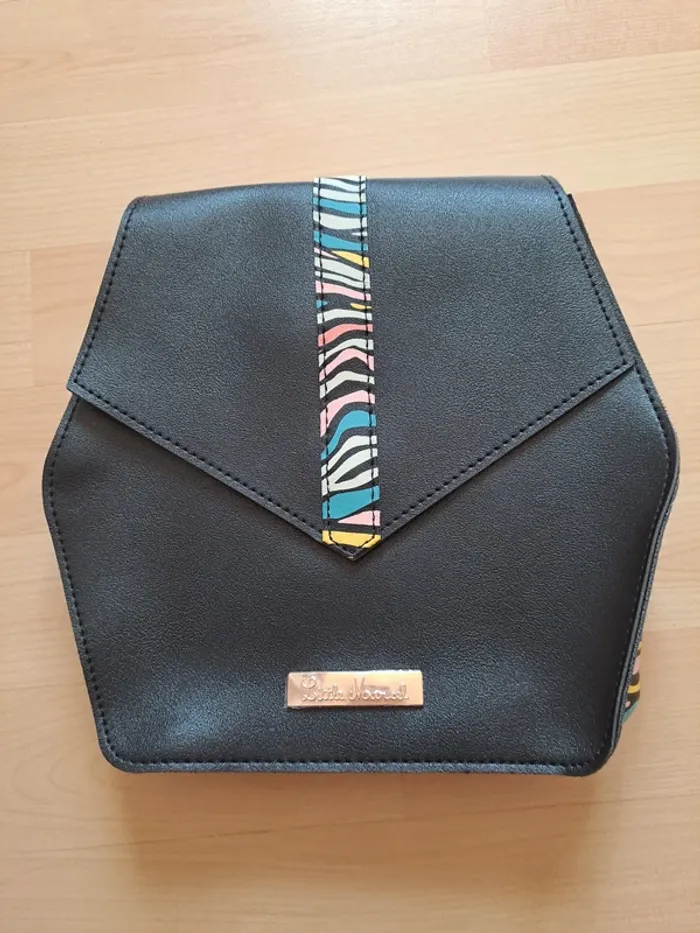 Sac Hexagonal Little Marcel x Blancheporte Neuf - Noir et Imprimé Zèbre Coloré