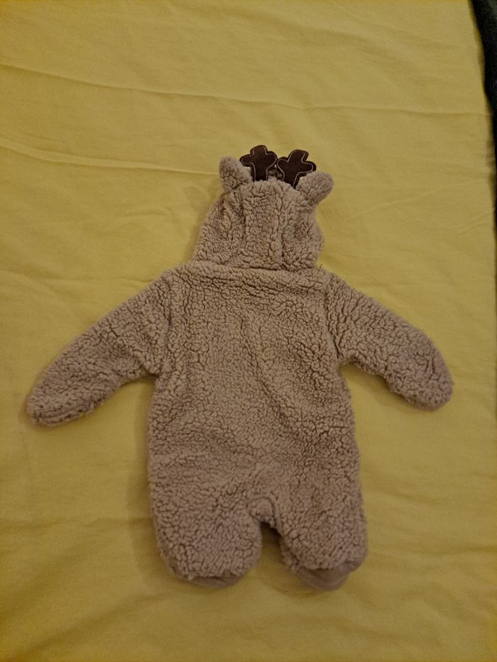 Combi renne Primark 1mois - photo numéro 3