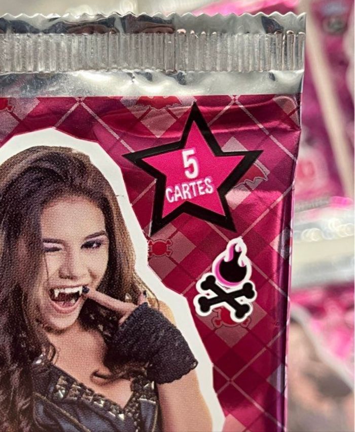 20 boosters de cartes à collectionner Chica Vampiro 🧛 - photo numéro 5