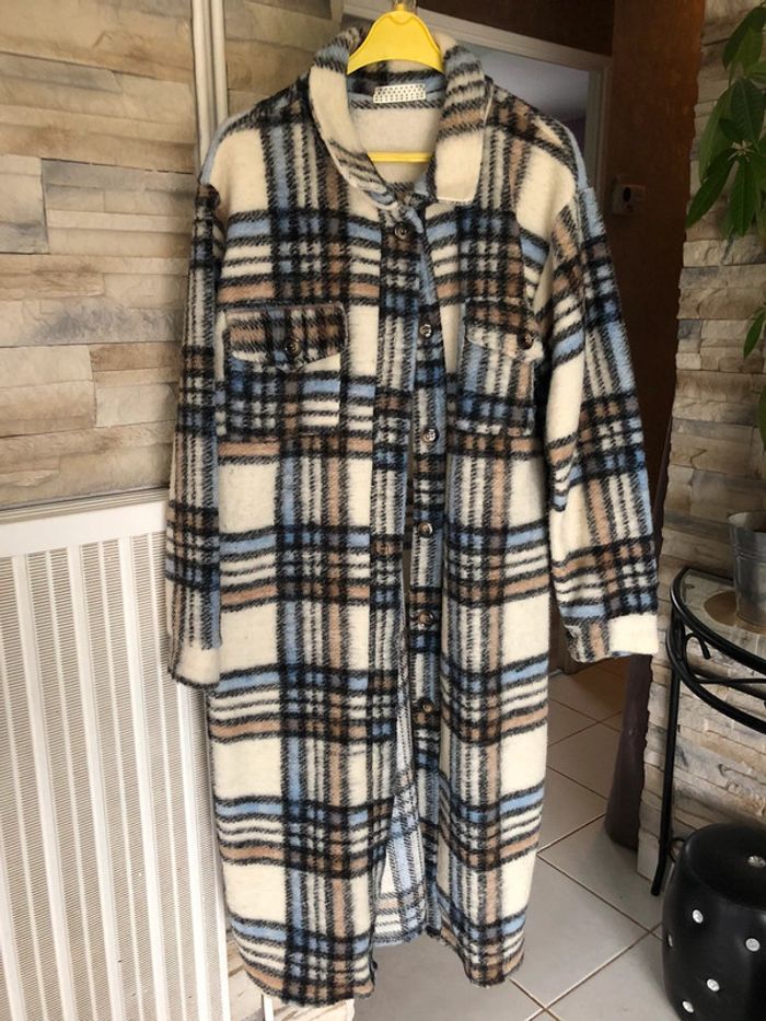 Veste longue à carreau