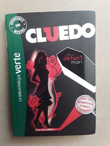 Livre Cluedo - le défunt mari HACHETTE TBE