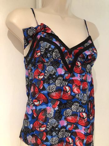 Top undiz taille xs bleu rouge noir  dentelle