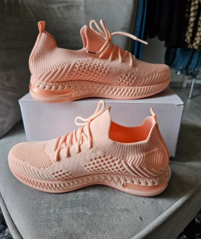 Baskets pointure 36 - photo numéro 2