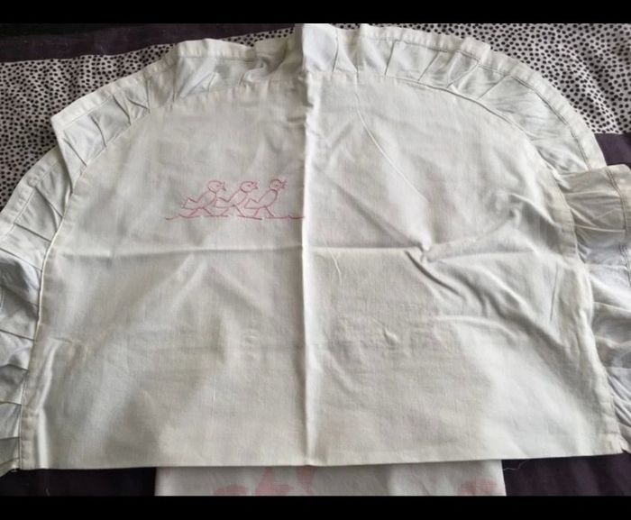 Parure pour berceau de bébé ancienne - photo numéro 3