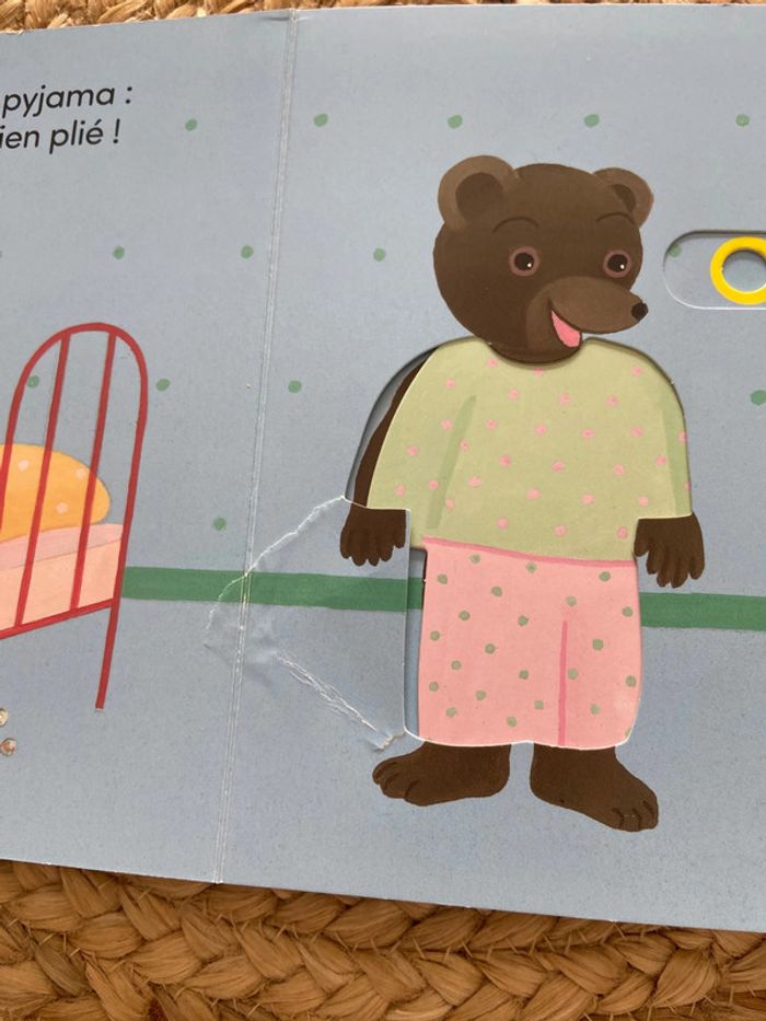 Livre Petit ours brun s’habille tout seul - photo numéro 3