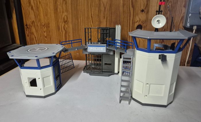 Playmobil 6919 commissariat de police avec prison city action - photo numéro 3