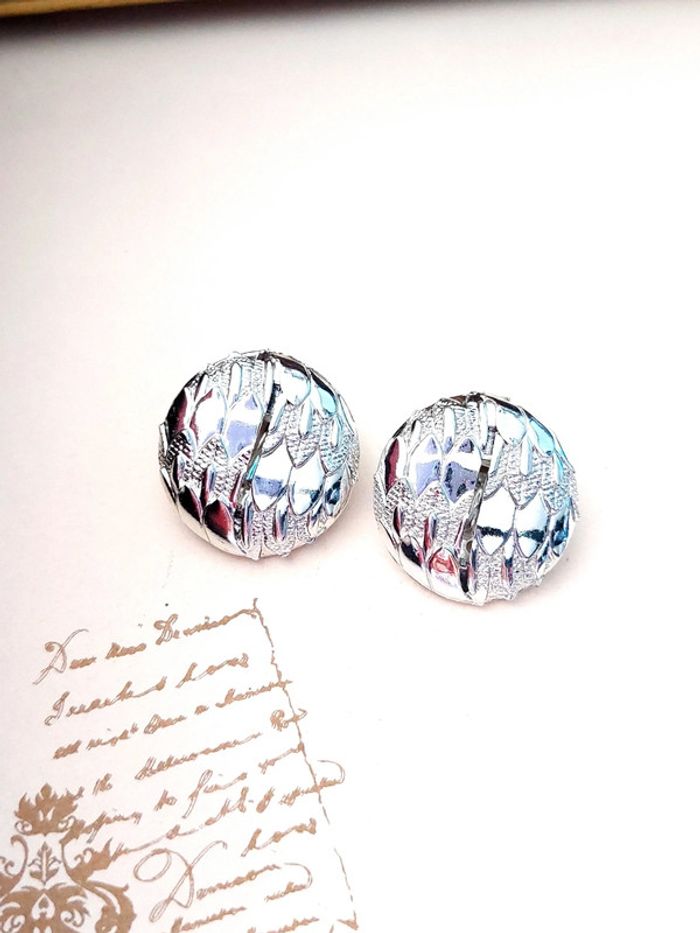 Magnifique paire de boucles d'oreilles à clip vintage - photo numéro 5