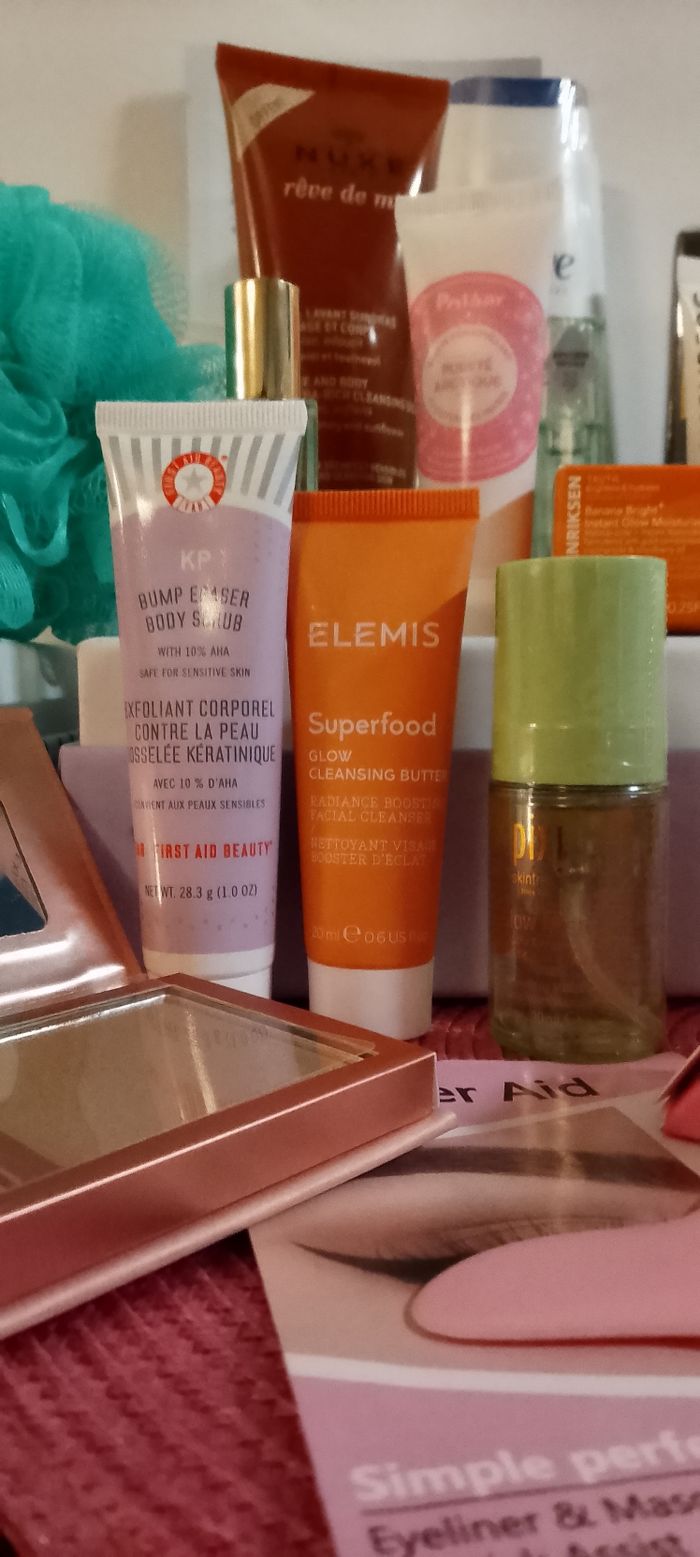 Lots 25 cosmétiques - photo numéro 3