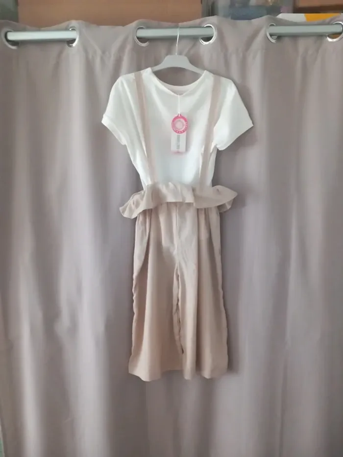 Ensemble pantalon tee-shirt 14 ans neuf - photo numéro 2