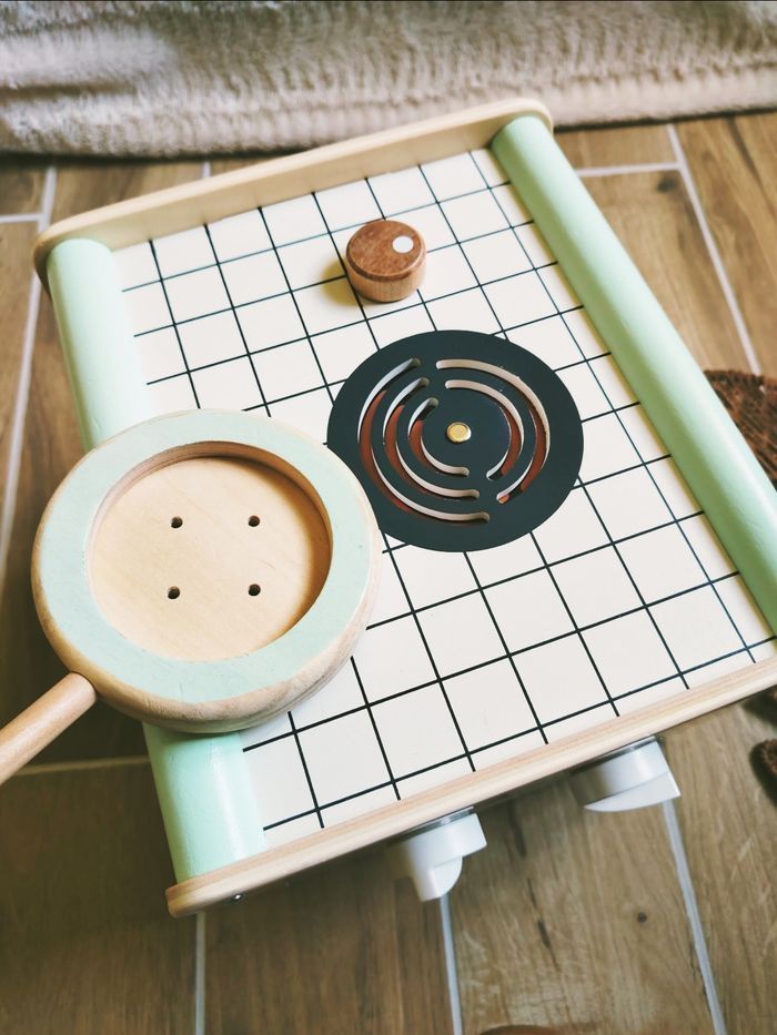 🍳Jouet d'imitation - Cuisine/ Cube multi activités en bois - marque Vertbaudet - photo numéro 5