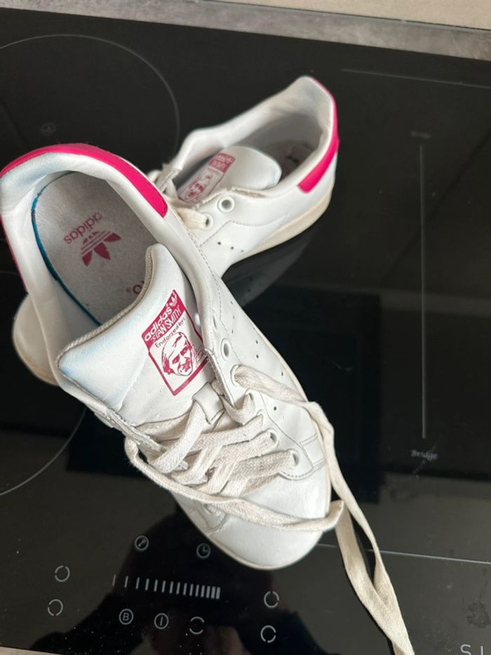 Adidas Stan Smith – Taille 38 – Coloris blanc & rose fuchsia
