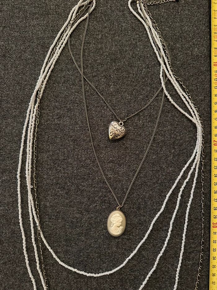 Collier sautoir multi rang argenté et perles blanches - photo numéro 8