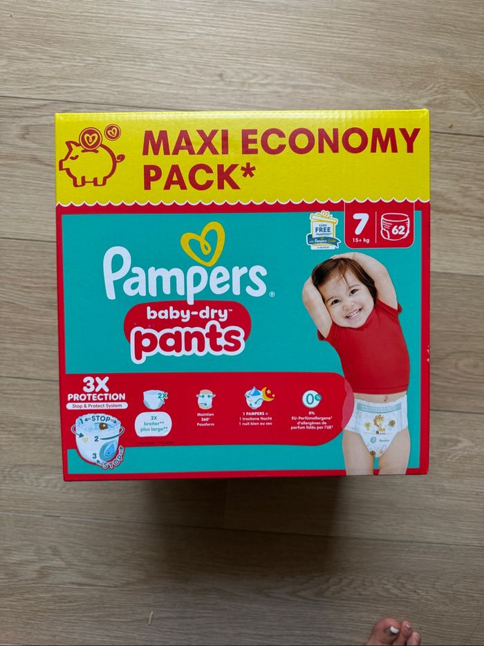 62 couches culottes Pampers pants taille 7