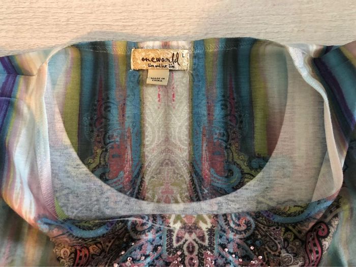 AN72:Blouse imprimée et strass TL (44/46) NEUVE - photo numéro 8