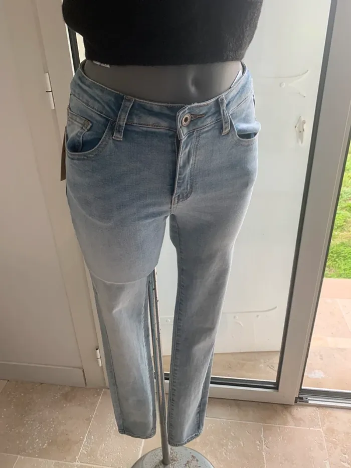 Mini Mignon jeans T16 ans neuf
