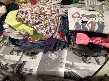 Lot vêtements fille 4 à 6 ans 