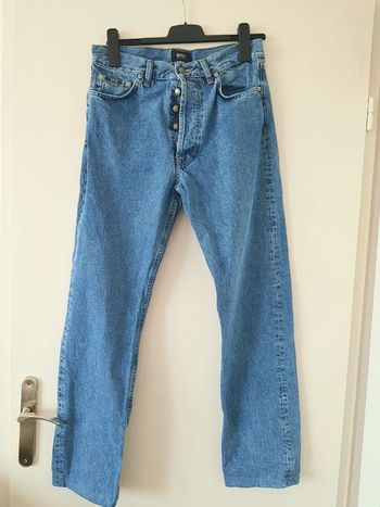 Jean Hugo Boss bleu coupe droite taille w32