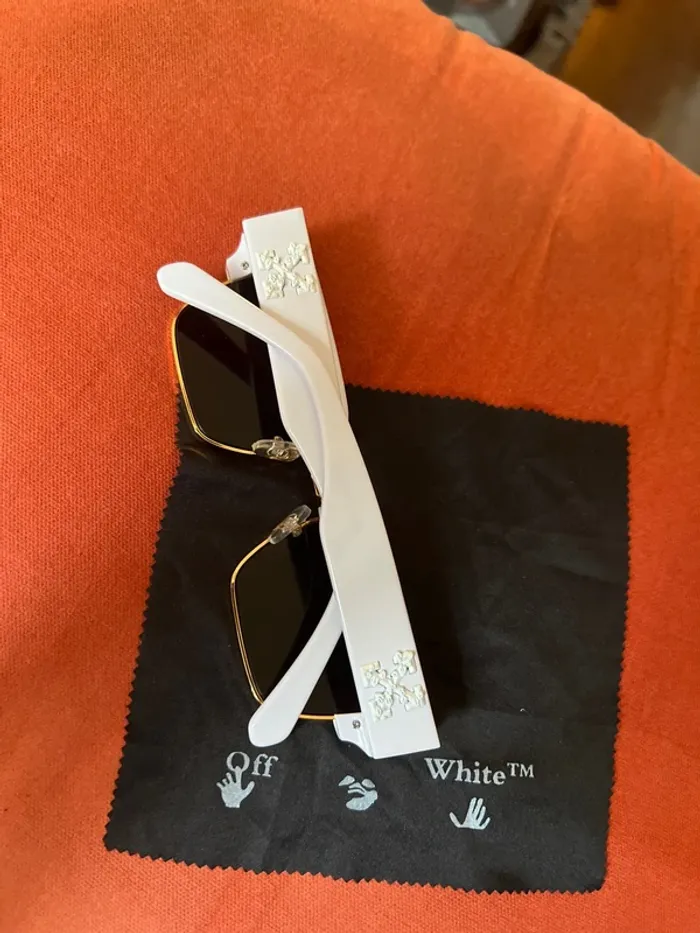 Lunettes de soleil officiel Off-White 2025 édition limitée rare - photo numéro 4