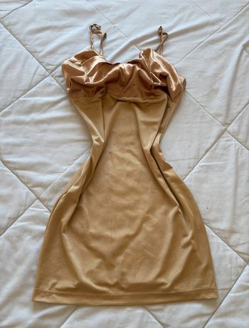 Robe de soirée moulante bretelles satinée doré bustier bouffant rose gold S/36 Shein