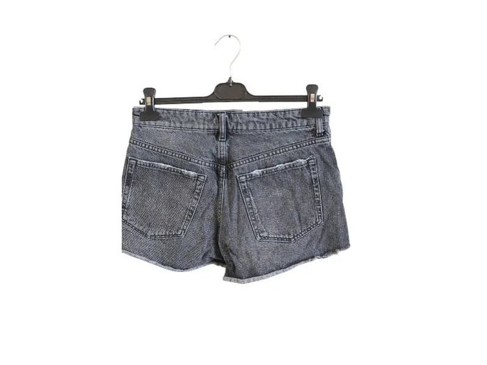 C58 short jeans gris Zara 38 - photo numéro 2