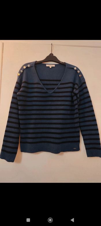 Pull bleu et noir à rayures col V Taille S Morgan