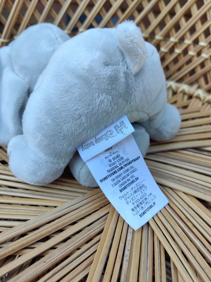 Peluche éléphant Dumbo Disney Store - photo numéro 5