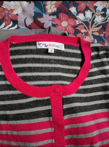Pull polo léger rose noir gris acrylique laine col rond