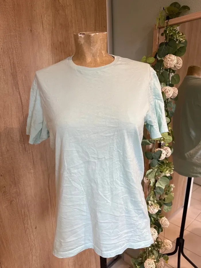 TEE shirt manches courtes vert anis