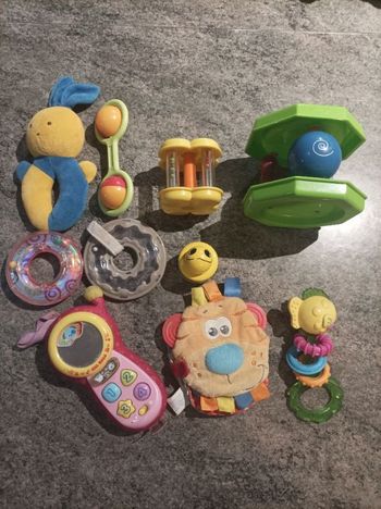 Lot de jouets 1er âge