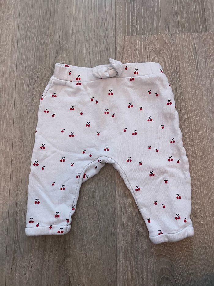 Lot de pantalons bébé 9 mois - photo numéro 3