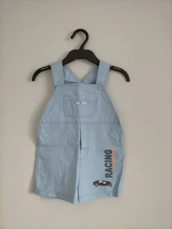Salopette avec short pour bébé
