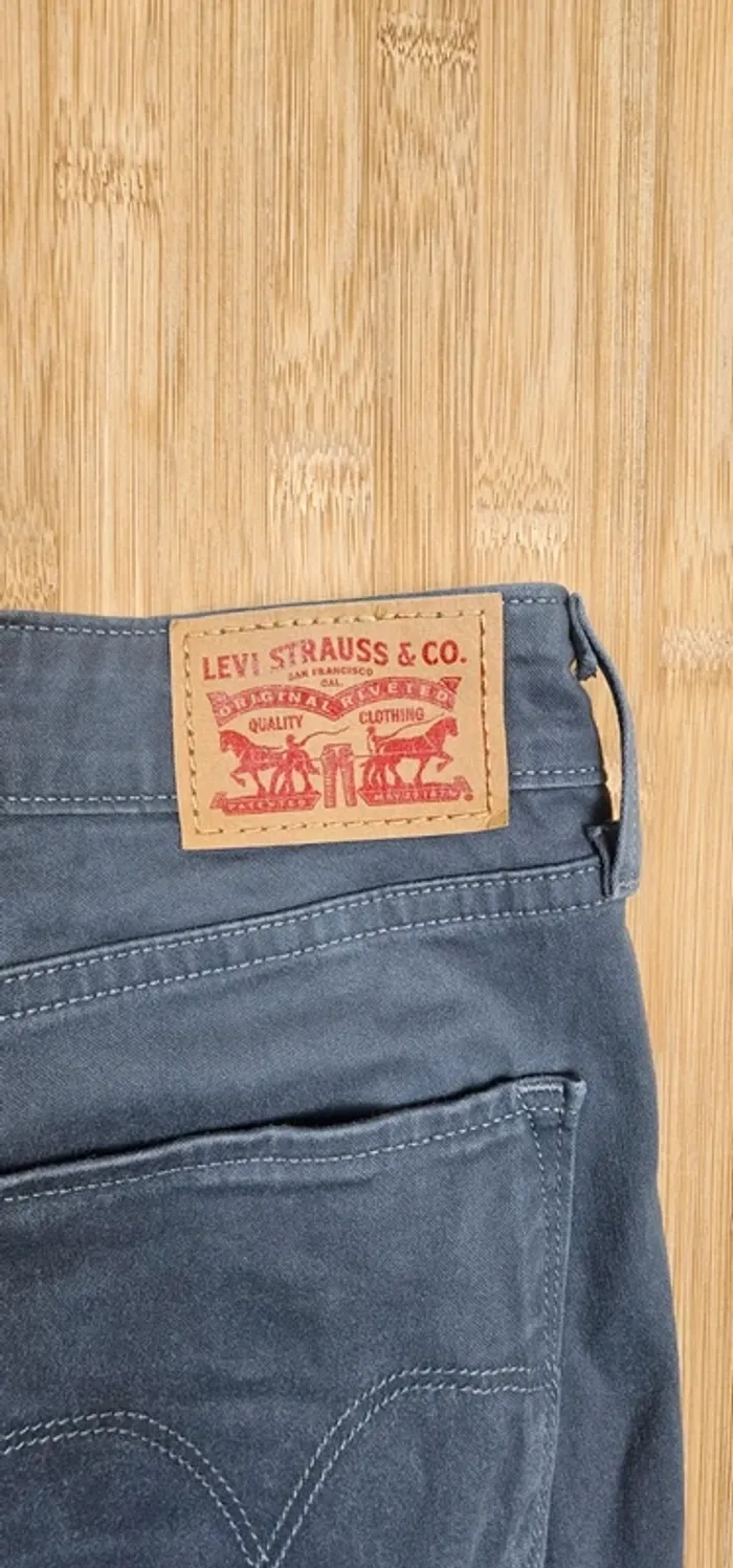 Levi's skinny filiforme mi-taille T:36 W29-L32 - photo numéro 4