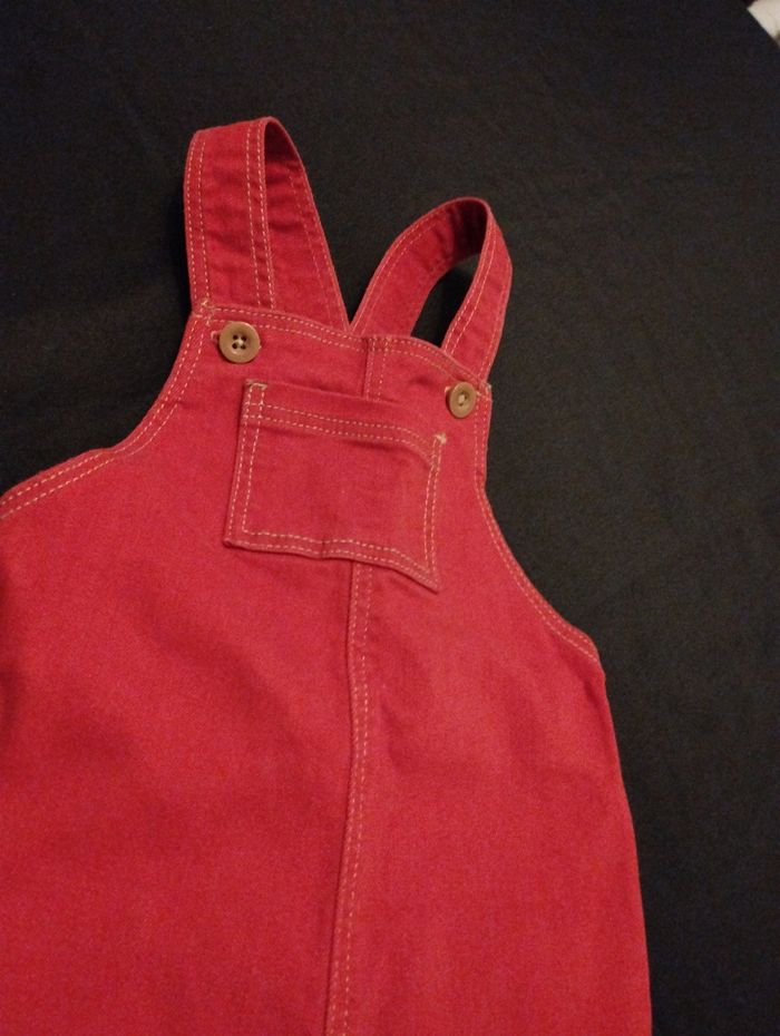 Salopette rouge - photo numéro 2