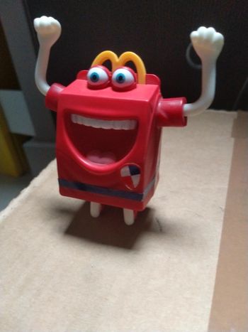 Figurine 2016 "happy meal"