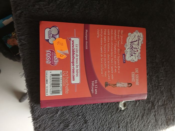 Livre  Violetta  neuf - photo numéro 2