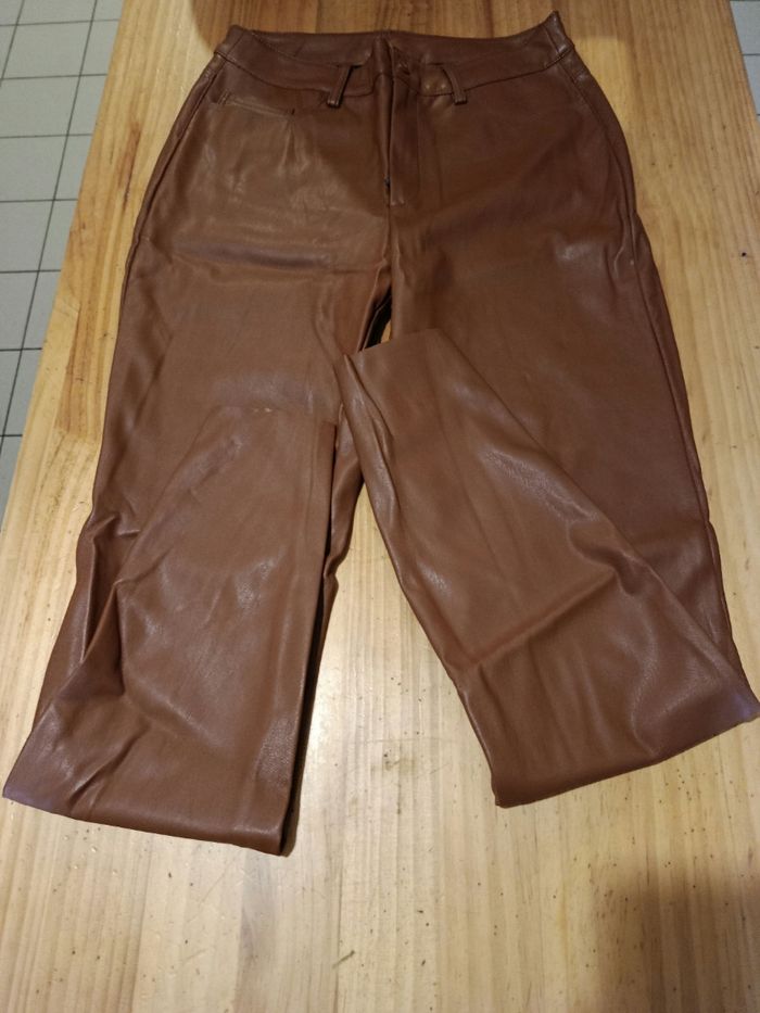 Pantalon noisy may