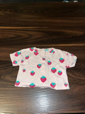 Joli tee shirt fraise