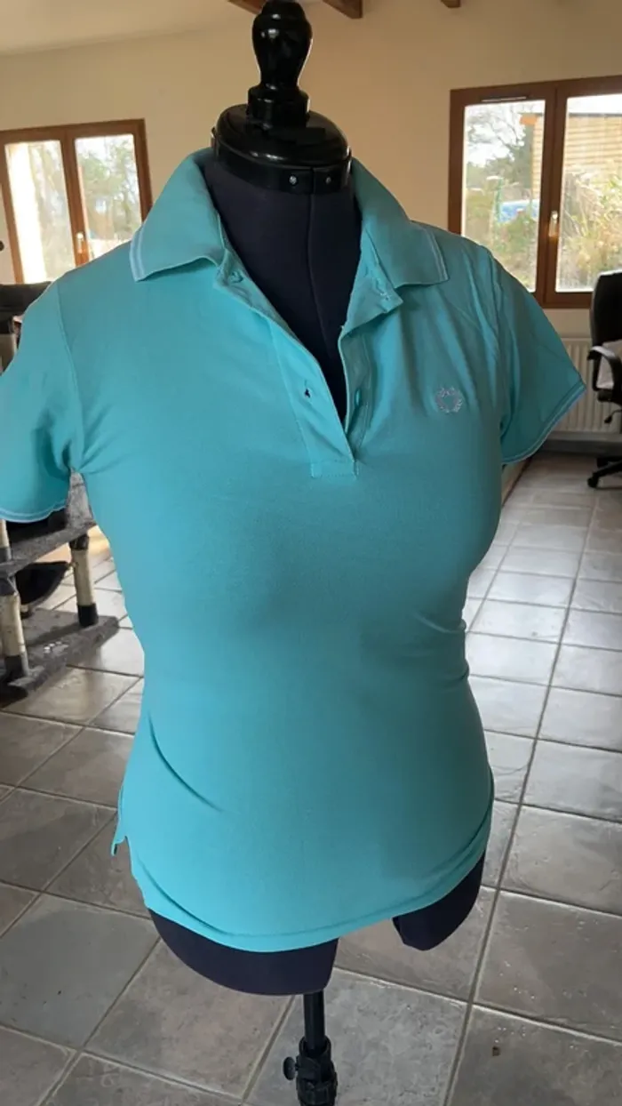 Polo bleu