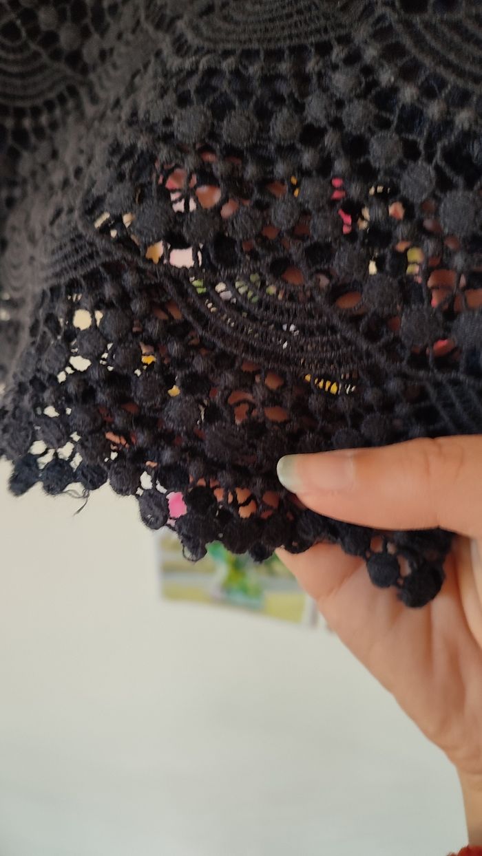 Jupe noire en dentelle Mango taille S - photo numéro 3