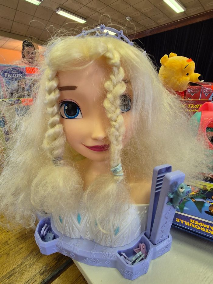 Vends tête à coiffer - photo numéro 2