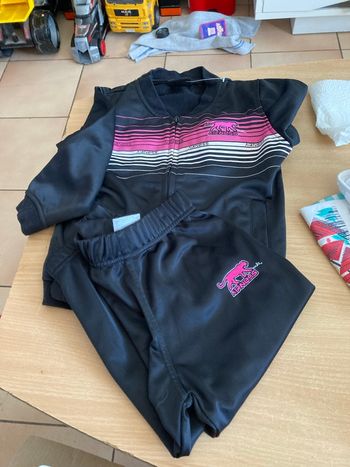 Lot de vêtements taille 3 /4 ans