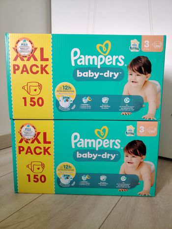 300 couches pampers baby-dry en taille 3, 6-10 kg, NEUF