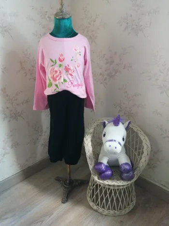 Tee-shirt rose à manches longues imprimé fleurs / sandy / (8ans)