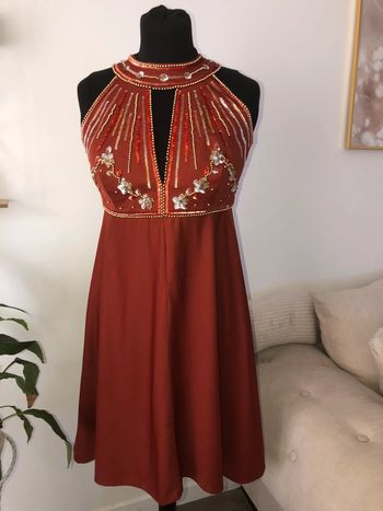 🌼Robe de cocktail tout incrustée de perles et sequins🌼
