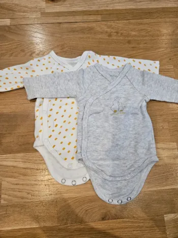 Lot de 2 bodies 1 mois