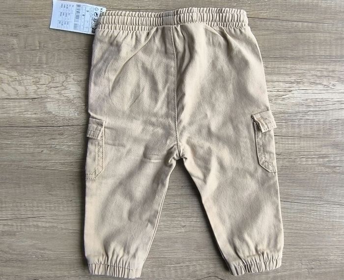 Pantalon fin neuf taille 9 mois - photo numéro 3