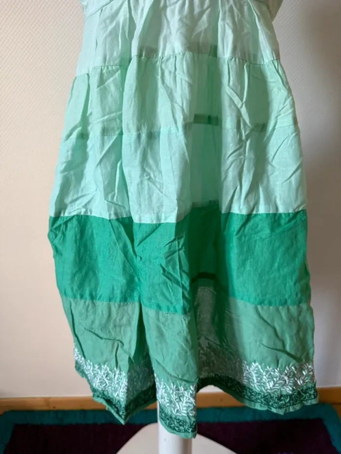 Robe d’été verte en très bon état taille 36 warehouse - photo numéro 4