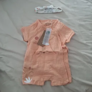 Lot Barboteuse bébé fille + headband 6 mois 68cm - Petit Beguin