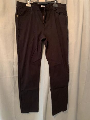 Pantalon t44