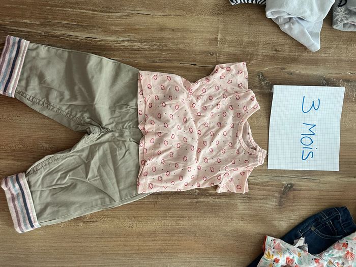 Lot de 4 tenues fille taille 3 mois - photo numéro 5